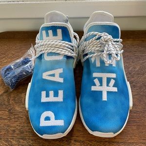Pharrell x NMD Hu Trail 'Peace' China Exclusive.